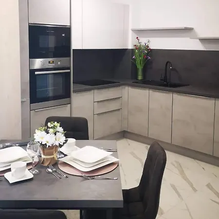 Dalmatia - One Bedroom With Balcony And Sea View 4 *